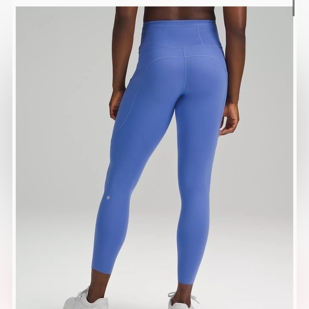 Like new Lululemon Fast & Free high rise 25” in wild indigo
